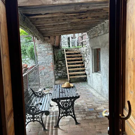 Le Fate Del Sumbra Bed and Breakfast 3*